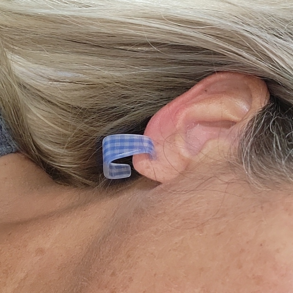 🔥LAST PAIR🔥 Gingham Square Huggie Style Earrings, S925